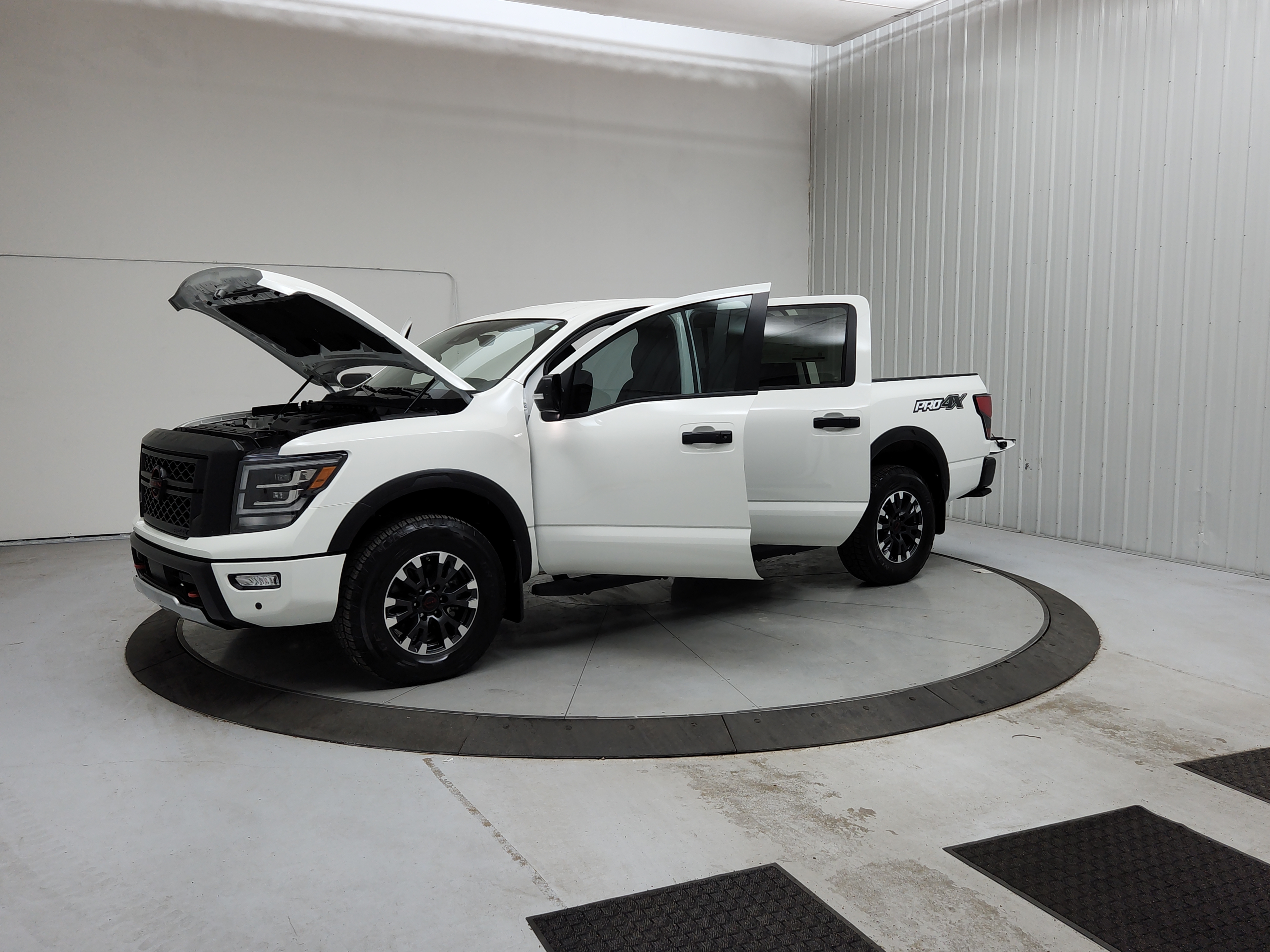Used 2023 Nissan Titan For Sale at Jones Nissan | VIN